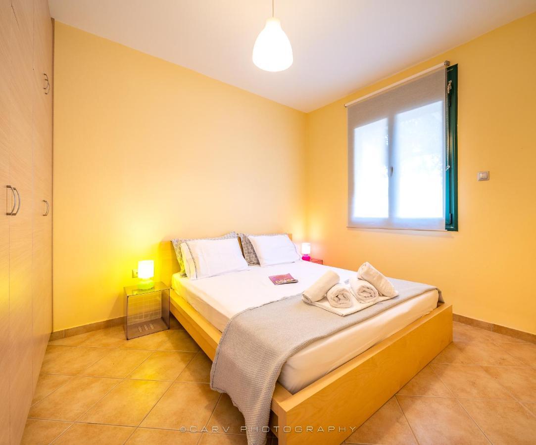 Fluo Seaside Apartment Vathí Eksteriør billede